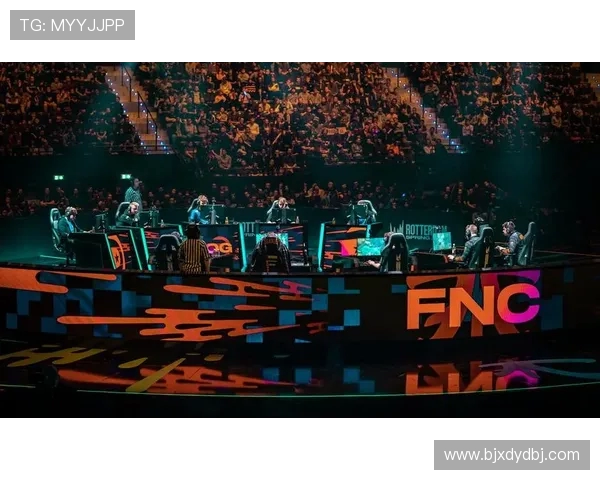 FPX团队协作展现卓越实力大师赛精彩点评与分析