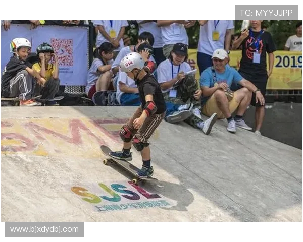 上海街舞队在极限运动联赛中的灵活性表现分析与点评 上海街舞队在极限运动联赛中的灵活性表现分析与点评