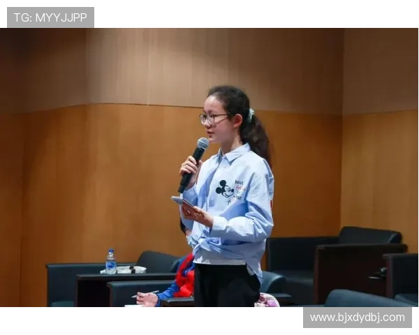 李伟专访：从青涩少年到足球巨星的成长之路与心路历程