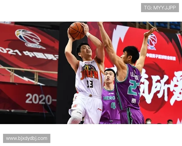 深圳篮球队阵地战分析：优劣势与未来发展方向探讨