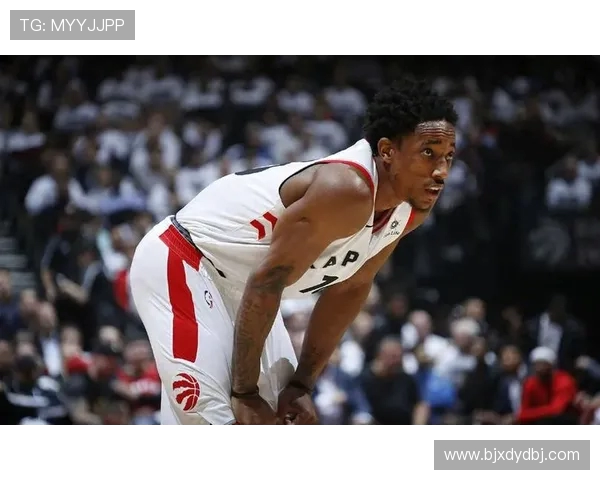 德马尔德罗赞：从天赋少年到NBA全明星的奋斗历程与成就